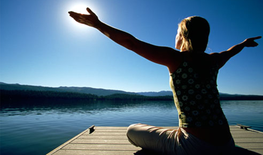 VREM O VARĂ ’’D’’ VARĂ, DAR STĂM SAU NU STĂM LA SOARE? sau Cum să profiţi de sursa nr. 1 de vitamina D